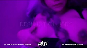 Beautiful Indian Desi Teen 18+ Flaunts Big Boobs on Cam, Wow! 😍