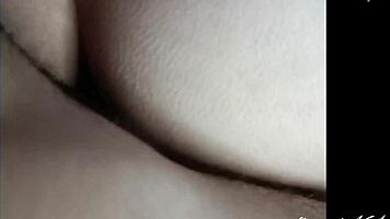 Watch this novinha cum and moan?