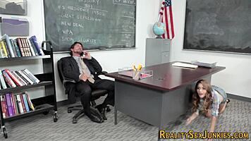 real teen 18+ getting her ass rimmed, wanna see how she moans?