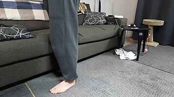 Scarlett Johnson Gives a Sensual Footjob to Her Partner