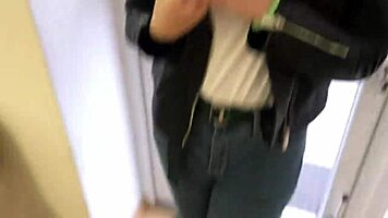 The guy visited his acquaintance for a paid blowjob