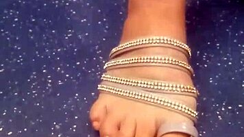 I caught a candid teen 18+ on the street today