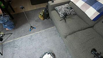 scarlett johnson gives teen footjob fetish