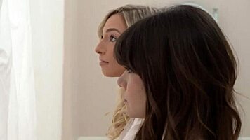 Pretty teen in threesome blowjob!