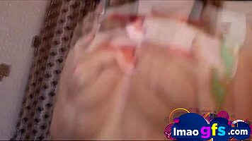 young jess rubs her pussy and fingers it 😏