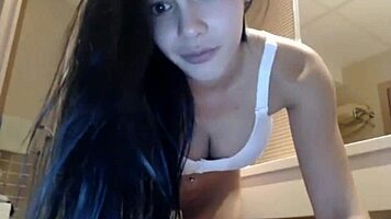 Chatting with hot teen on webcam 😍