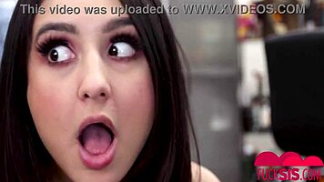 How to win big with Valentina Nappi and Eliza Ibarra alongside Josh Rivers?
