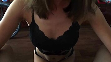 russian couple does homemade blowjob and cumshot