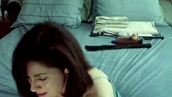 Watch this peruvian milf tease and ride her toy on webcam?