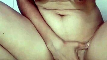 Brunette Young 18+ Fingers Pussy to Cum