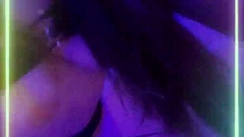 Wow, she shakes her ass while dancing and fucks like a pro!