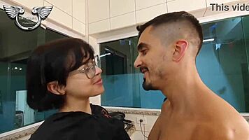 큰 자지 블로잡 해본 적 있어, 귀여운 라티나?