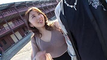 No Bra Busty Babe Sucks and Cums!