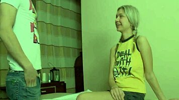 Lass Aroused After Massage Gets Wild Fucking and Cumshot