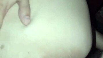 Mi Vecina Necesitaba Dinero Y Dejo Que La Folla