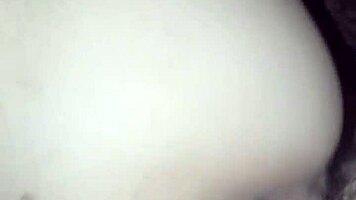 Mi Vecina Necesitaba Dinero Y Dejo Que La Folla