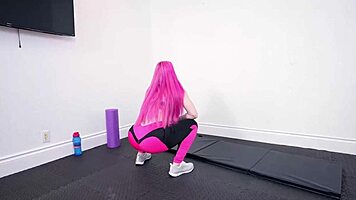Pink Hair Pawg Lily Lou in Yoga Pants Gets Creampie