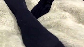 i watch this teen suckin' my cock while she talks dirty n makes eye contact