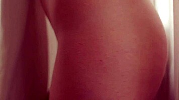 Wow, beautiful Czech teen shows cunt!