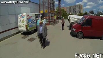 Naïve Gal Banged On Webcam!