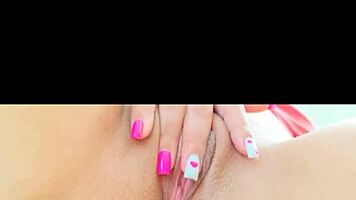 Secretary's wet pussy moans loud during solo play