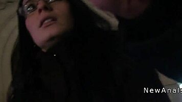 Small-titted girlfriend surprises with anal