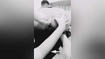 Depilação day: sucked and licked shaved husband