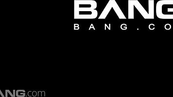 damn, that pussy grips the cock so tight 😍