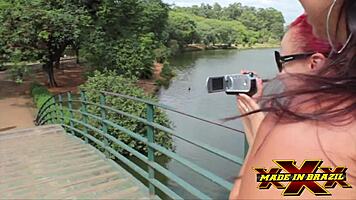 casada traída filma vingança com amiga