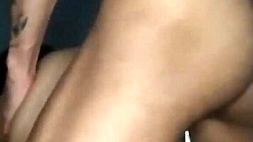 Comendo a novinha amadora no sofa