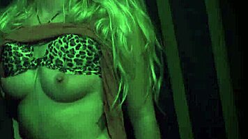 Hd teen 18+ bath solo unless you're from the sixties and dig that earth