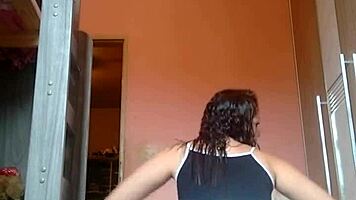 Hey, Watch This Portuguese Teen Amateur Brazilian Girl Dancing Funk So Seductively.