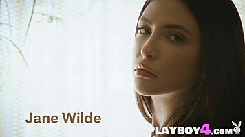 petite jane wilde flaunts her big booty. she poses hot on the bed for fun.