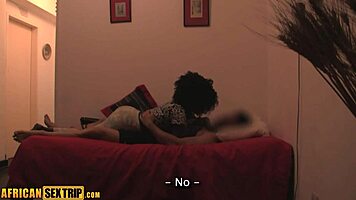 Afro svart hora perfekt för kuk i munnen