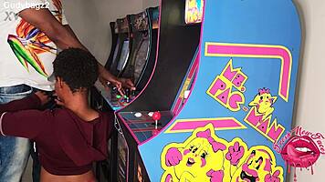 Yo, deepthroat while gaming old school style! 🎮