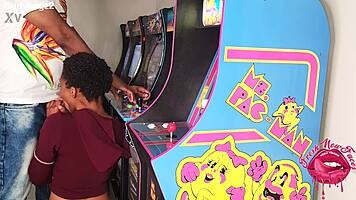 Yo, deepthroat while gaming old school style! 🎮