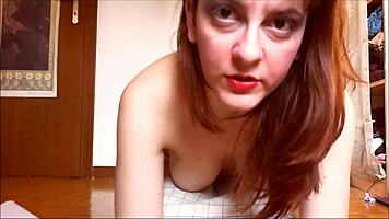 Hey, Nicoletta is your dirty slave with those sweaty feet, ready for domination