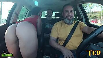 Casal swinger joins the car party with Ted 112 - Lalla Potira and Bill Smoke go wild
