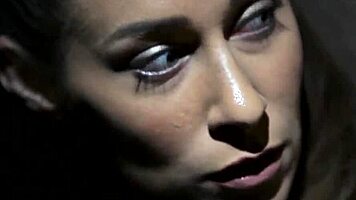 Mature Lesbian Shares Oral Moments With Young Woman