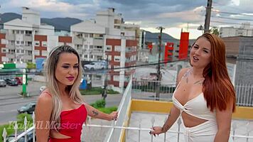 Gorgeous redhead wants dick doggy style!