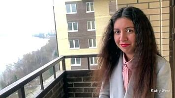 Tetangga bayar utang pakai anal