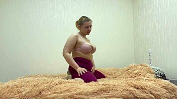 Teen Girl Masturbates Hard On Webcam