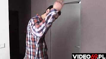 Polish teen has sex with her girlfriend in high definition