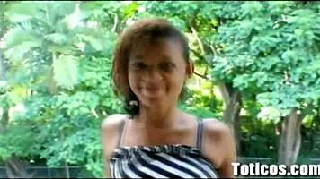 Dominican Teens In Sosua Give Long Blowjobs To Tourists