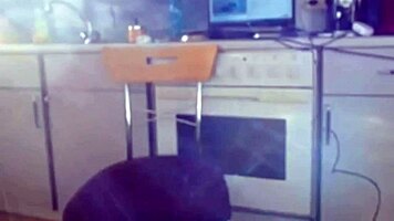 Teen Teases Juicy Big Ass