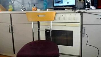 Teen Teases Juicy Big Ass