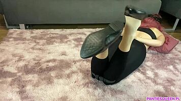 Wow! Best footjob ever from stepsister with feet like tight ass on birthday!