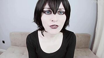 i tease you with my sexy body on halloween