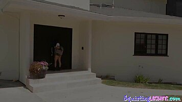 does lesbian teen seduce her squirting bff?