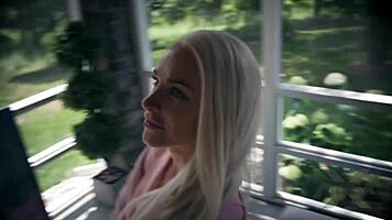 Hey, check out Missax's Artist sneak peek now